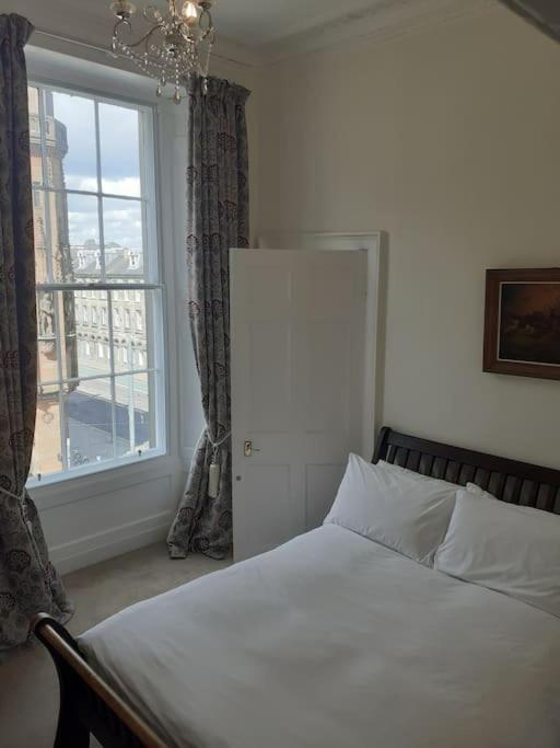 St Quarter 2 Bed *