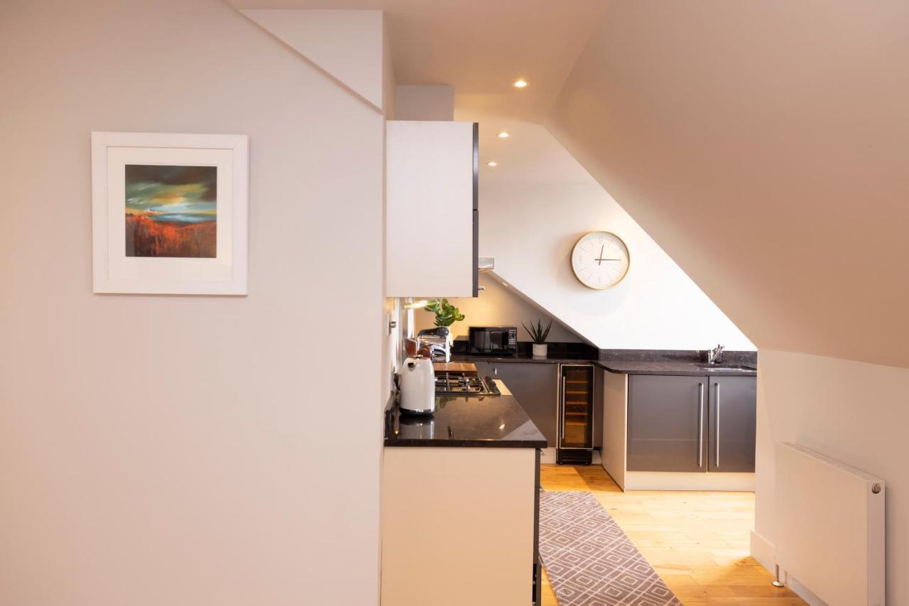 Joivy Luxury Flat Near Castle Apartment Edinburgh
