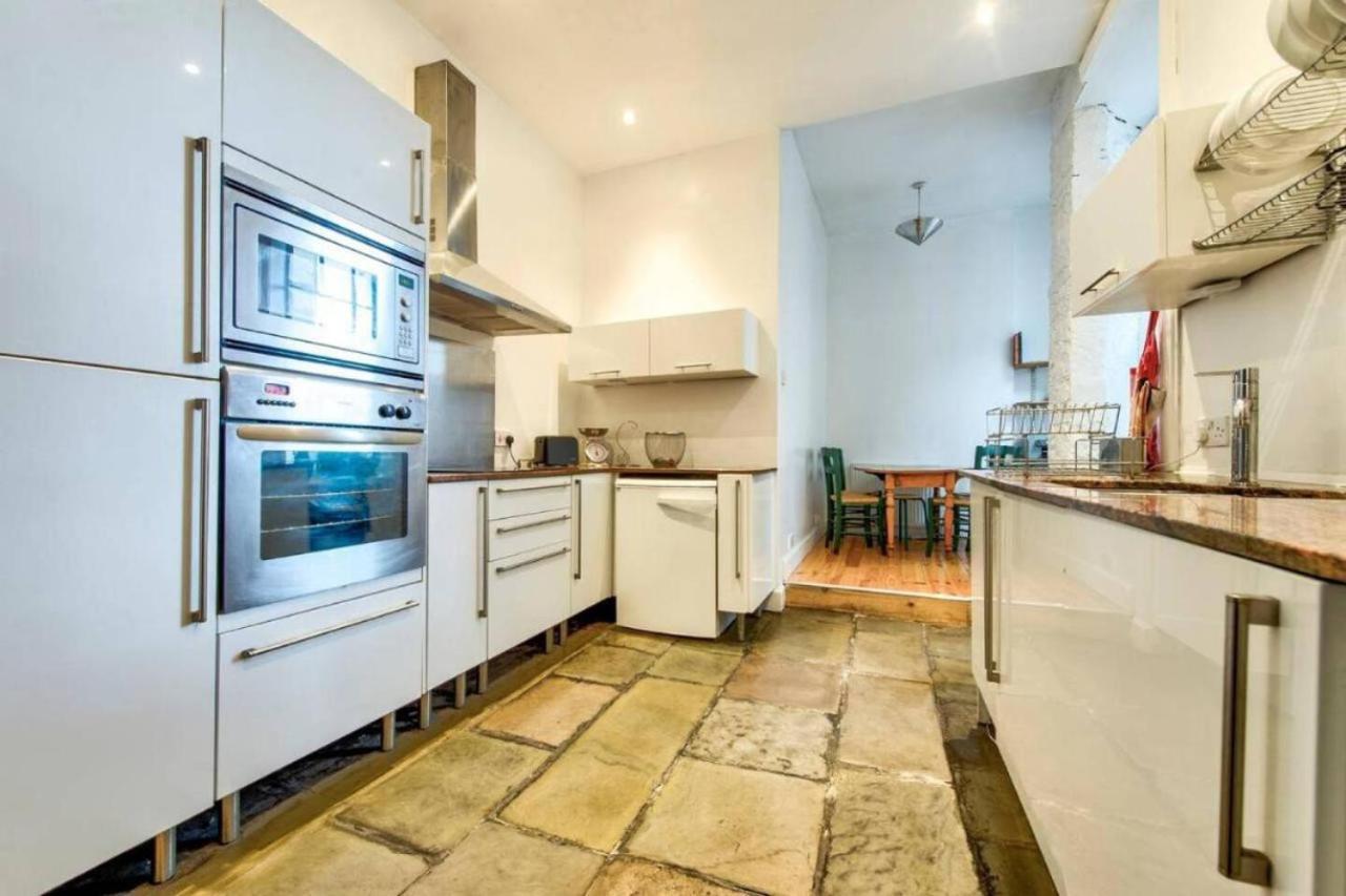 Incredible St Andrew's Sq - 2 Bed In The Sky Apartment Edinburgh