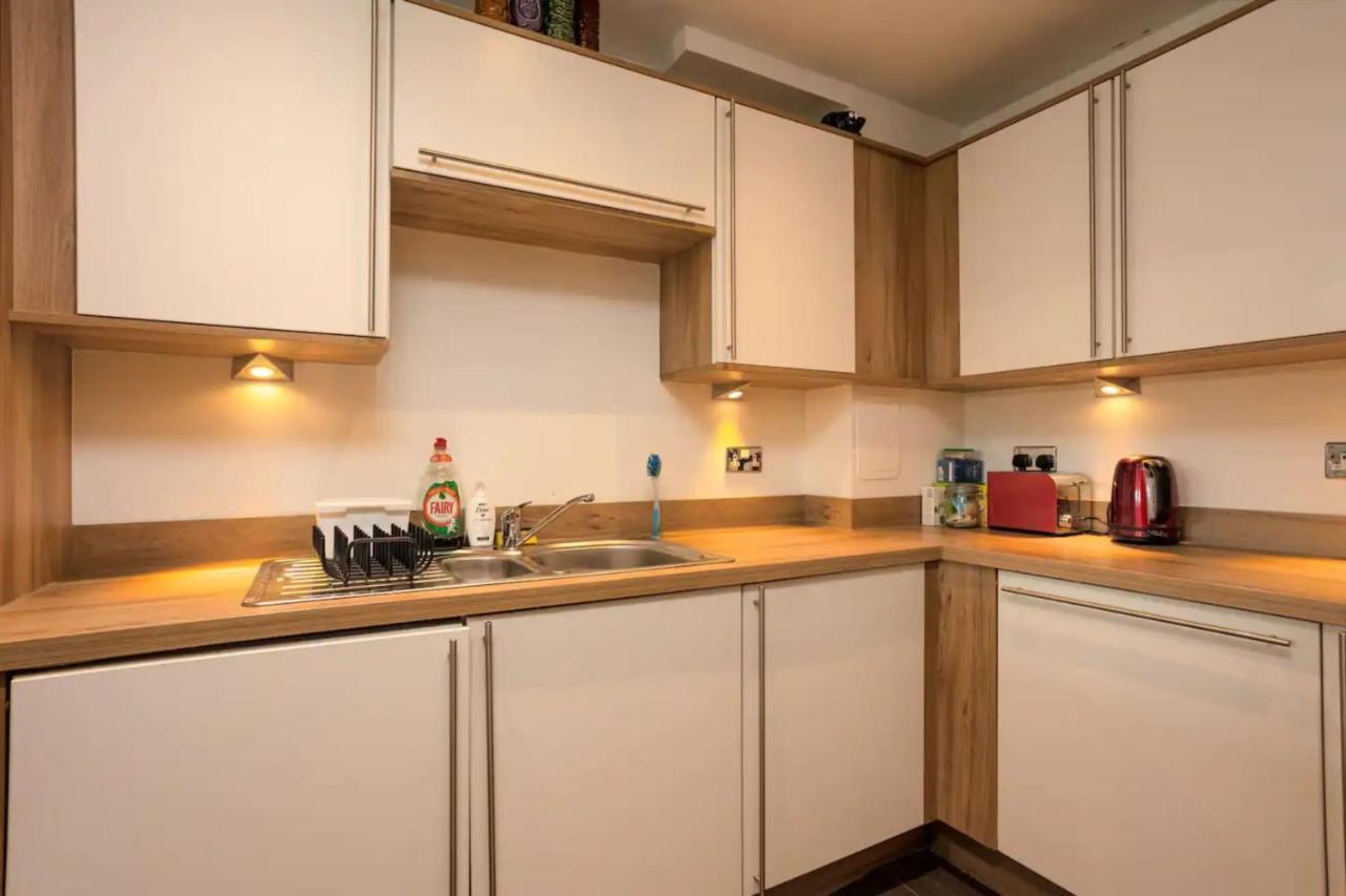 Apartment Comfy 2 Bedroom Near Centre