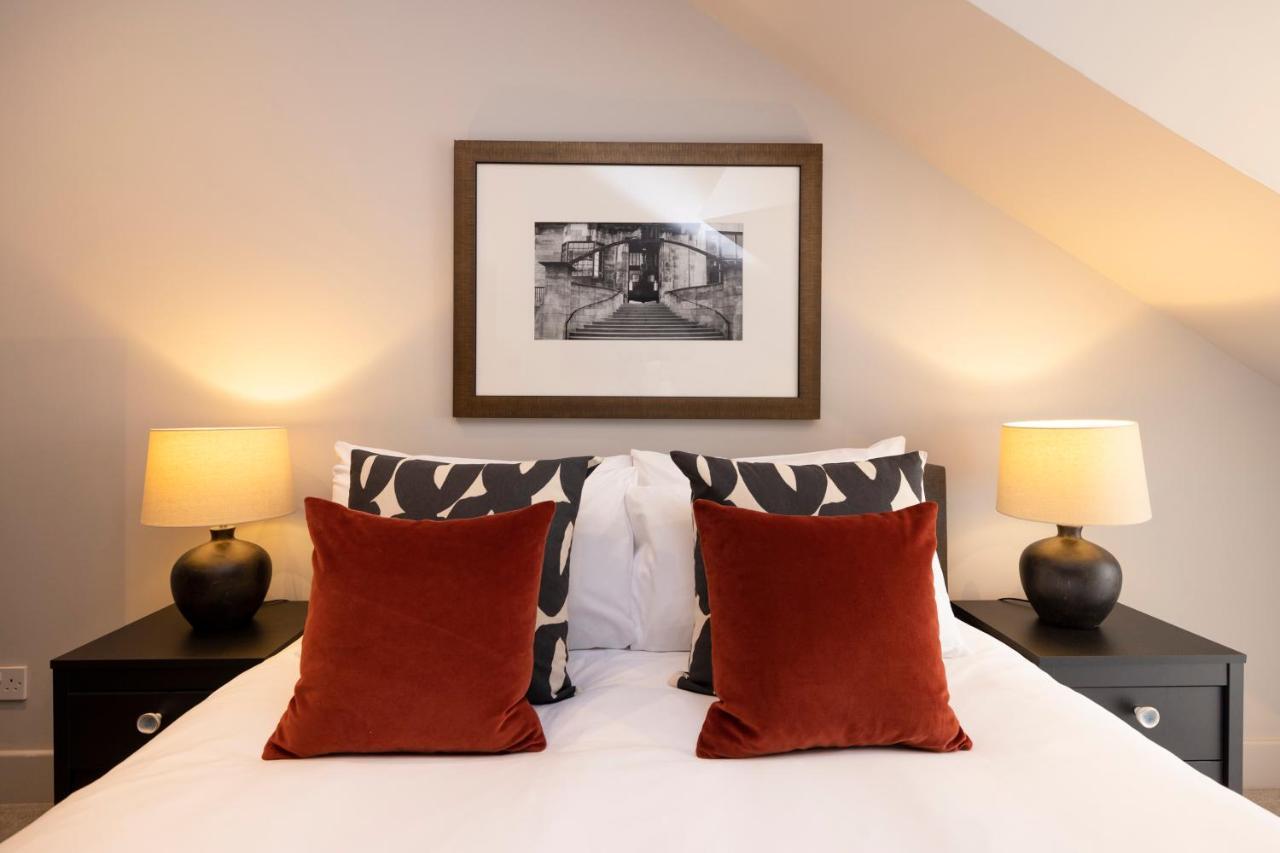 Joivy Luxury Flat Near Castle Apartment