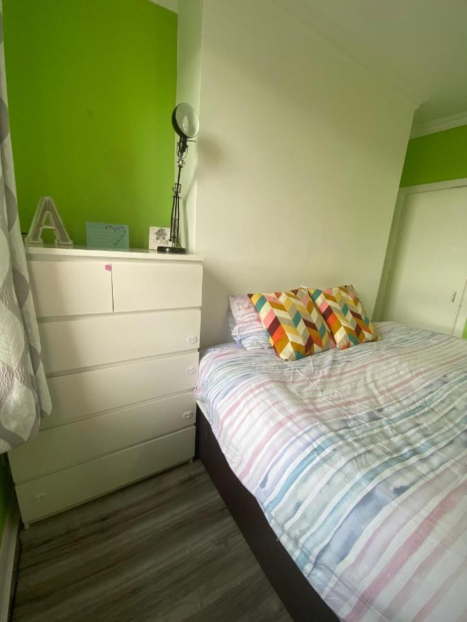 The Colour Flat Homestay Edinburgh