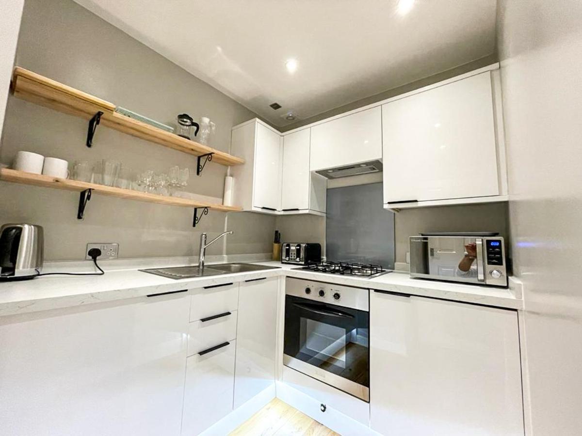 Charming 3 Bed In Old Town *
