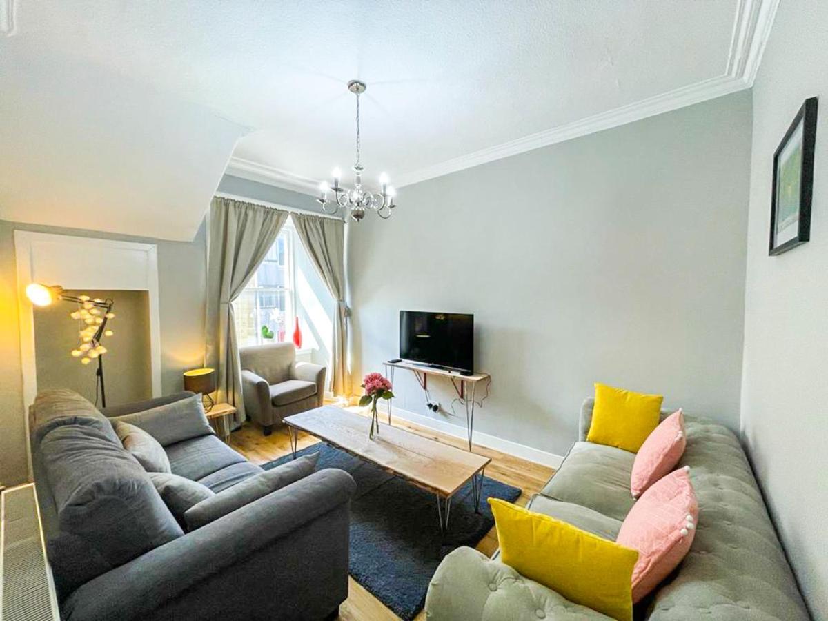 Charming 3 Bed In Old Town * Édimbourg