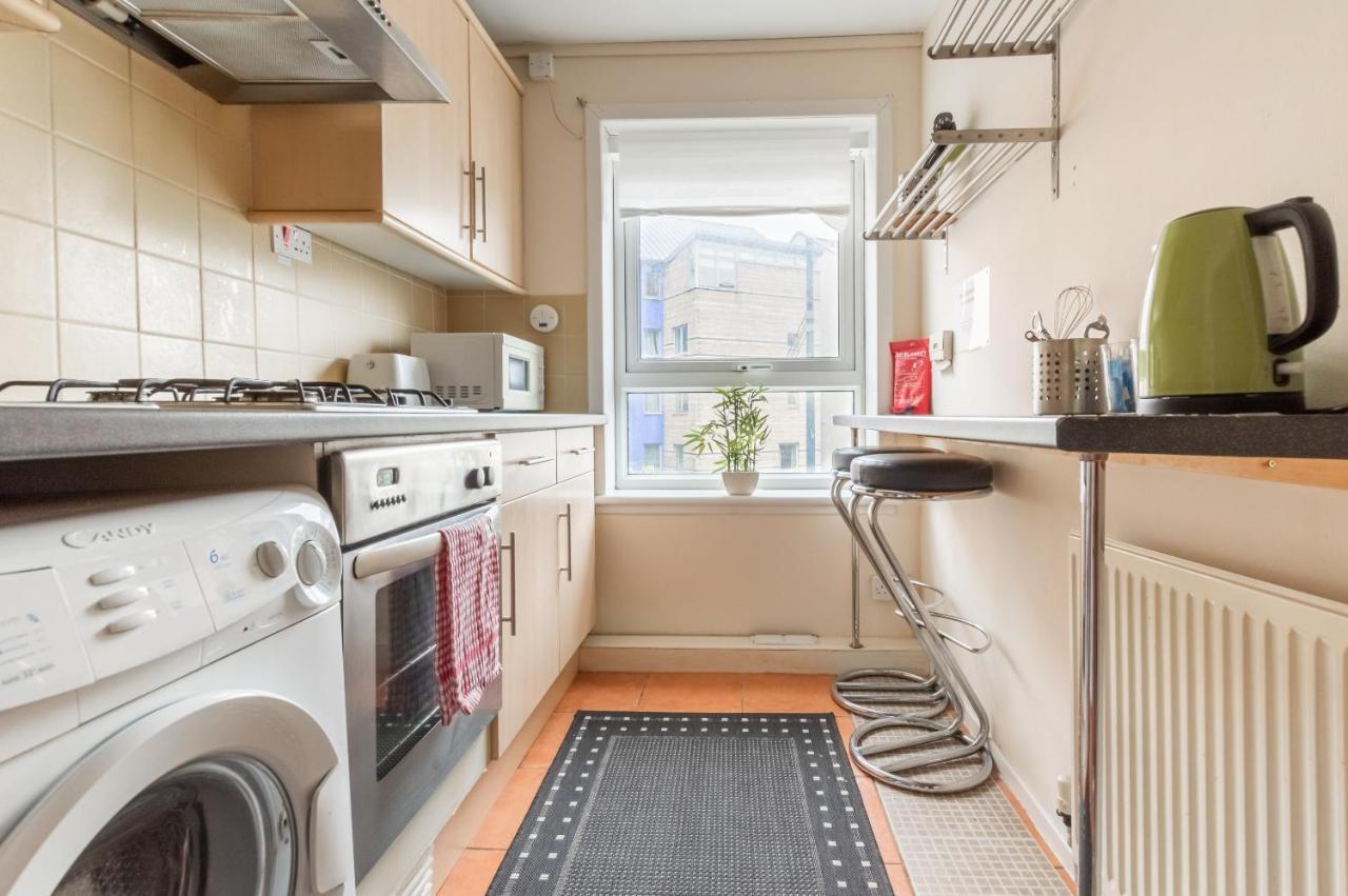 Apartment Edinburgh City Centre Aishia/Sakina Apartment