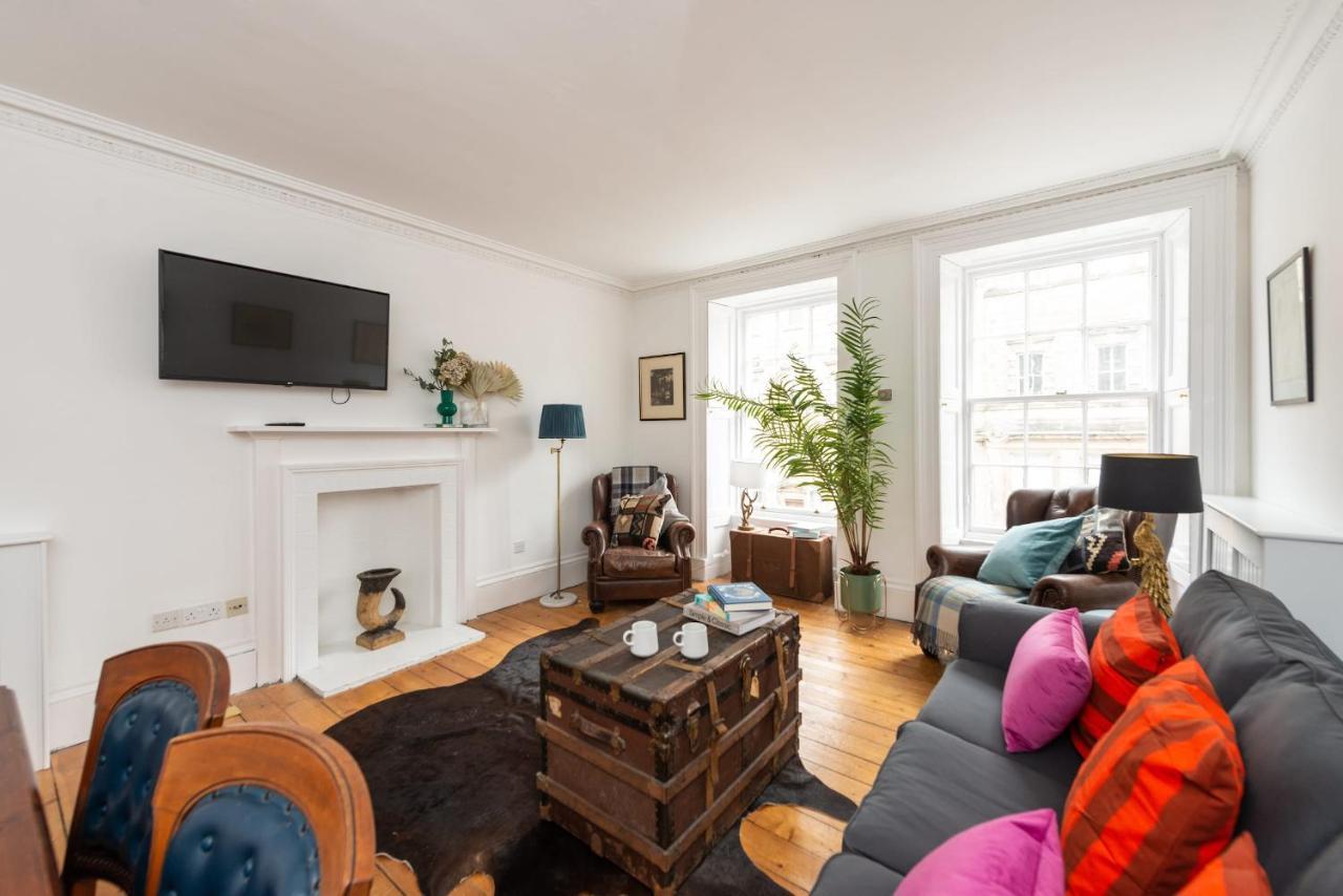 Apartment Luxury 3 Bedroom On Edinburgh's Royal Mile *