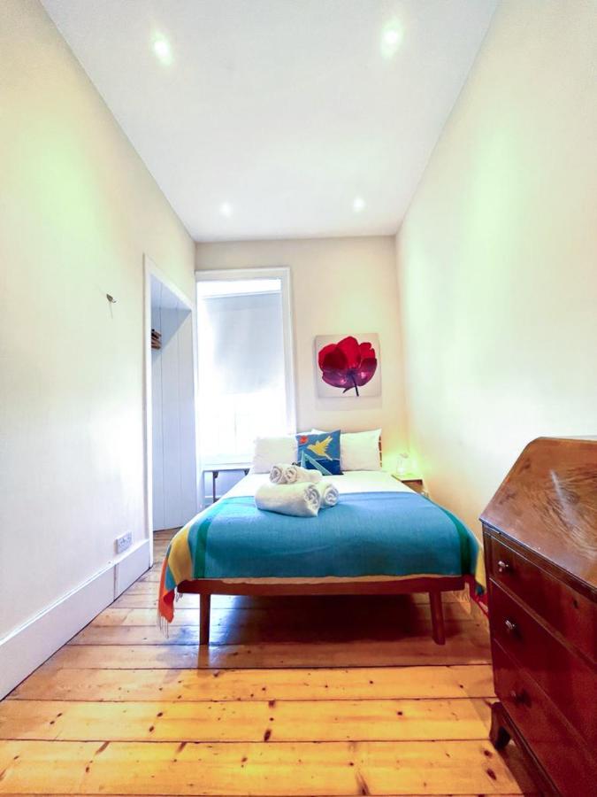 Incredible St Andrew's Sq - 2 Bed In The Sky * Edinburgh