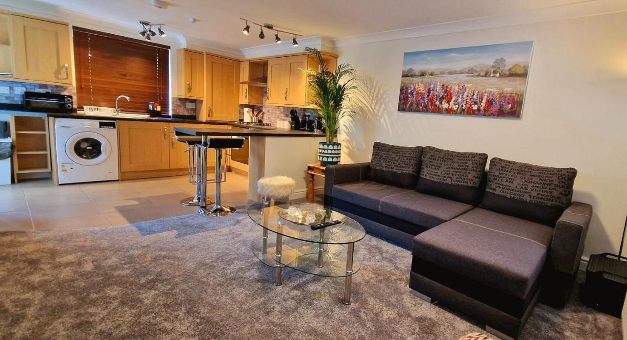 Heart Of Alba - Lovely 1 Bed Flat Apartment *
