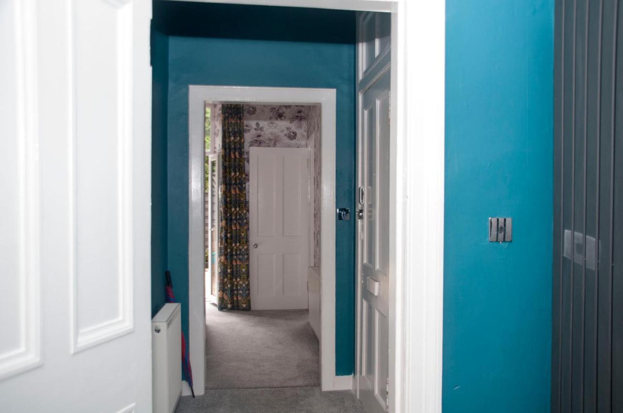 Family - Skye - Private Members Club Apartment EDI