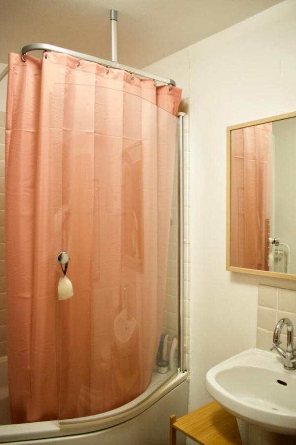 Cozy 1 Bedroom Near The Centre Édimbourg