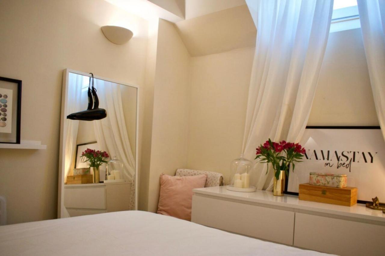 Cozy 1 Bedroom Near The Centre Hébergement de vacances *