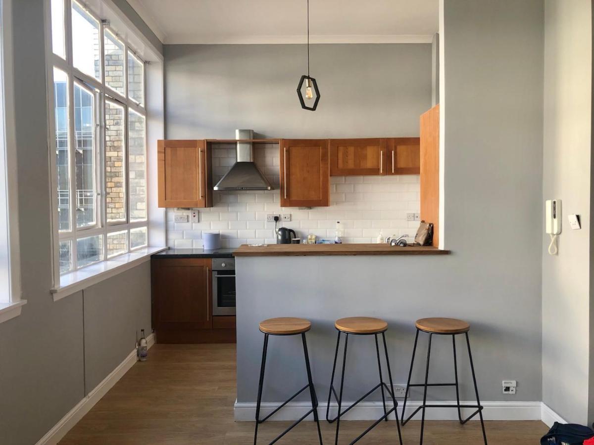 Apartment Cozy With Views