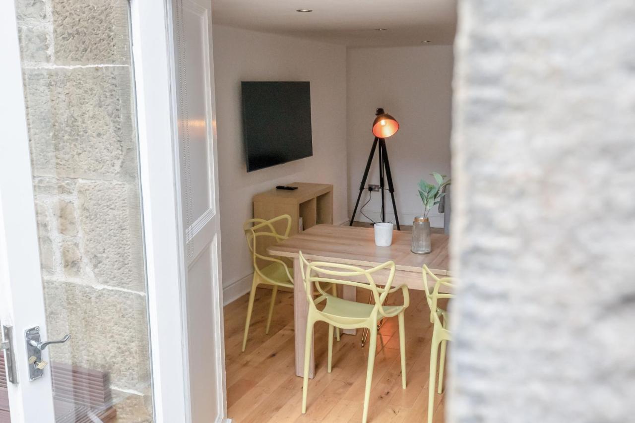 Cozy With Character Large 2 Bedroom Main Door With Garden Ferienhaus EDI