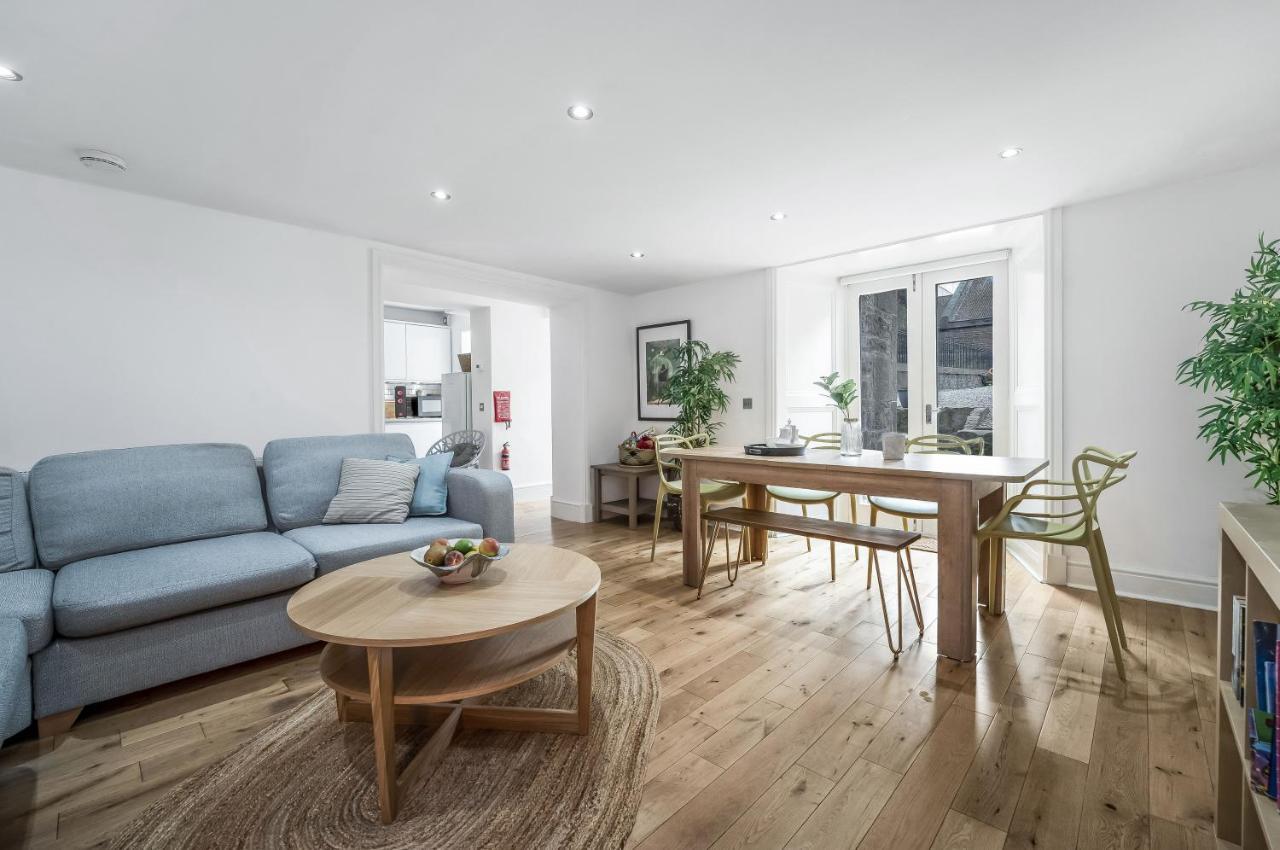 Cozy With Character Large 2 Bedroom Main Door With Garden Ferienhaus