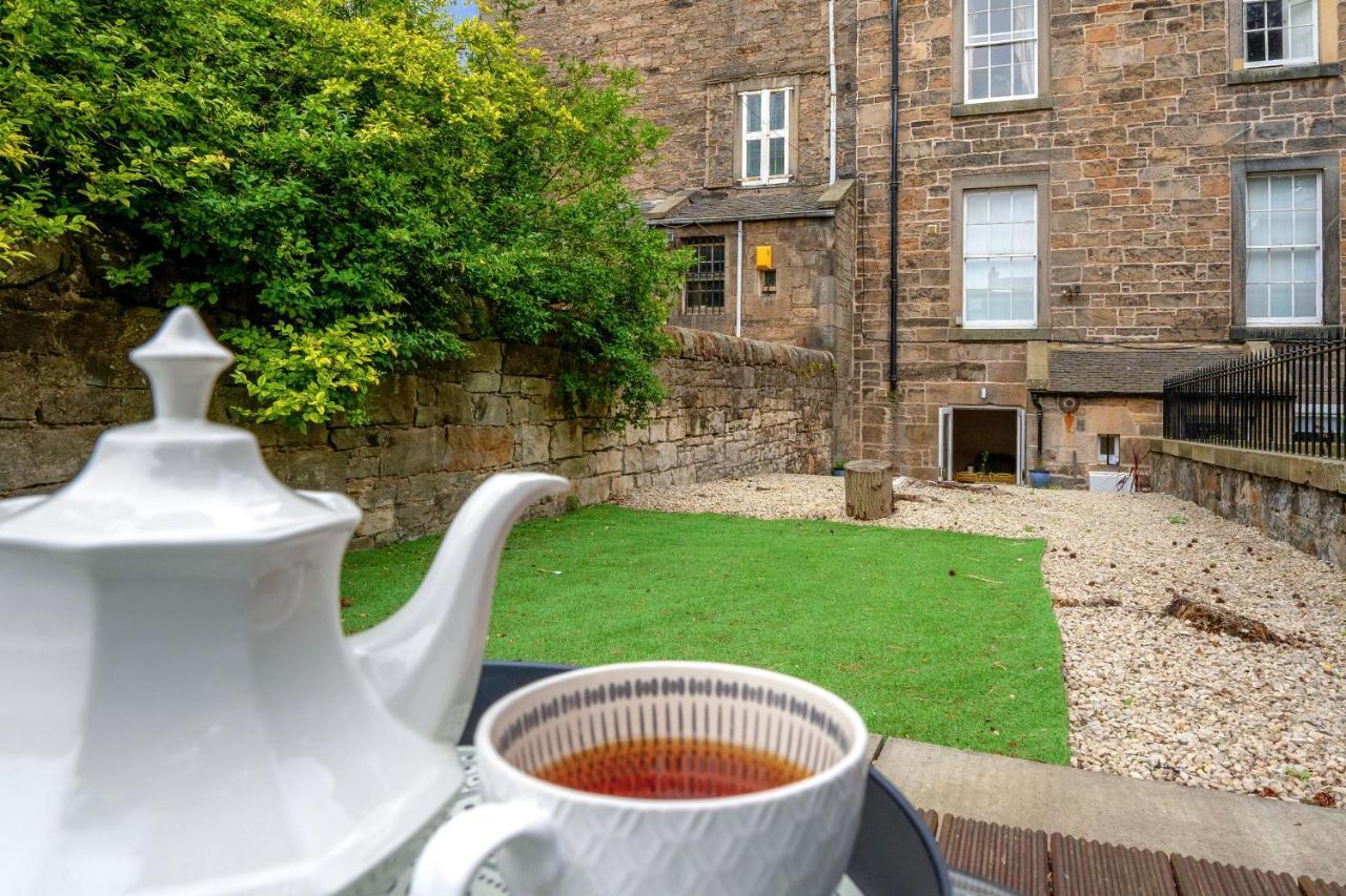 Cozy With Character Large 2 Bedroom Main Door With Garden EDI