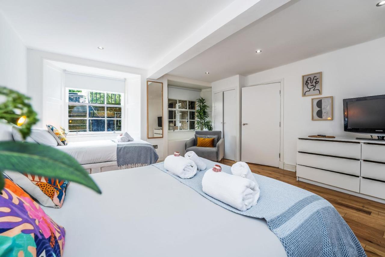 Cozy With Character Large 2 Bedroom Main Door With Garden EDI