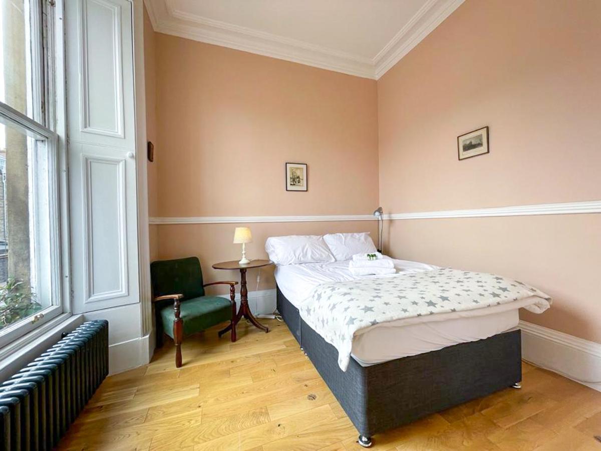Remarkable 5br Townhouse With Garden, Sleeps 12 Appartement