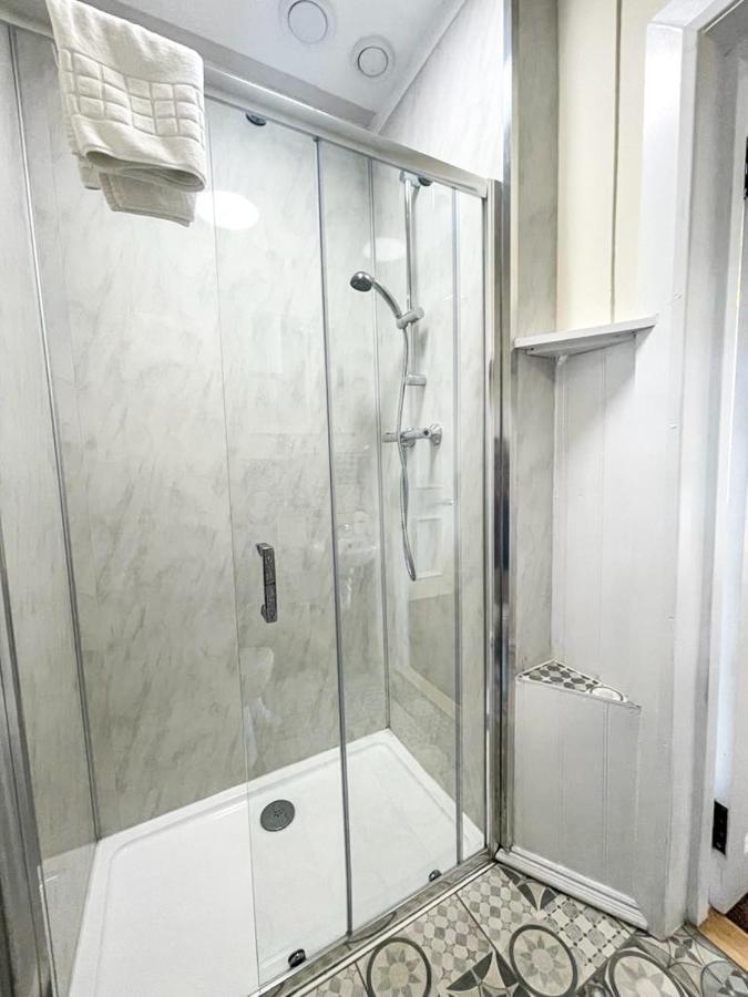 Remarkable 5br Townhouse With Garden, Sleeps 12 Appartement Édimbourg