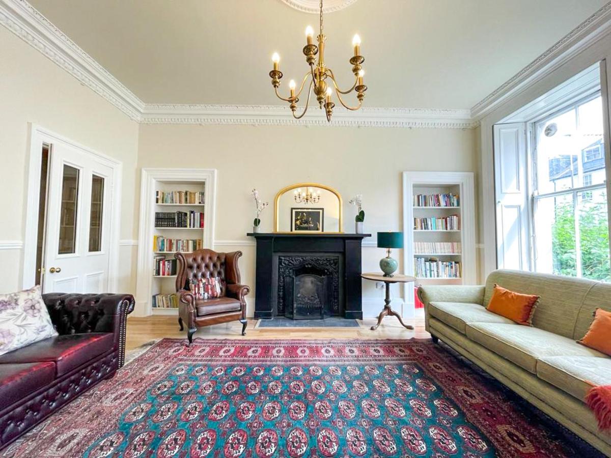 Remarkable 5br Townhouse With Garden, Sleeps 12 Appartement *