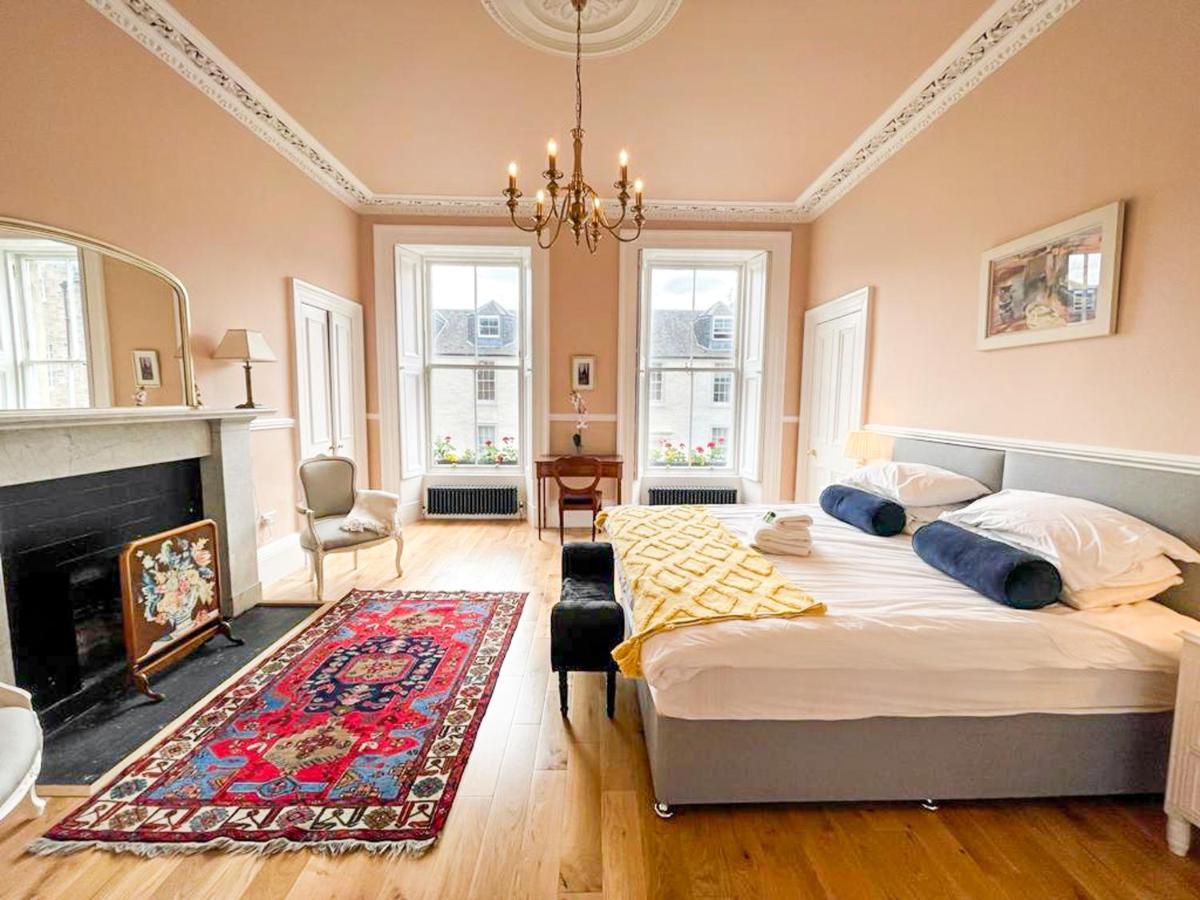 Remarkable 5br Townhouse With Garden, Sleeps 12 Appartement *