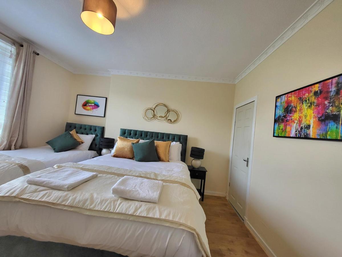4 Bedrooms By Sensational Short Lets & Serviced Apartment