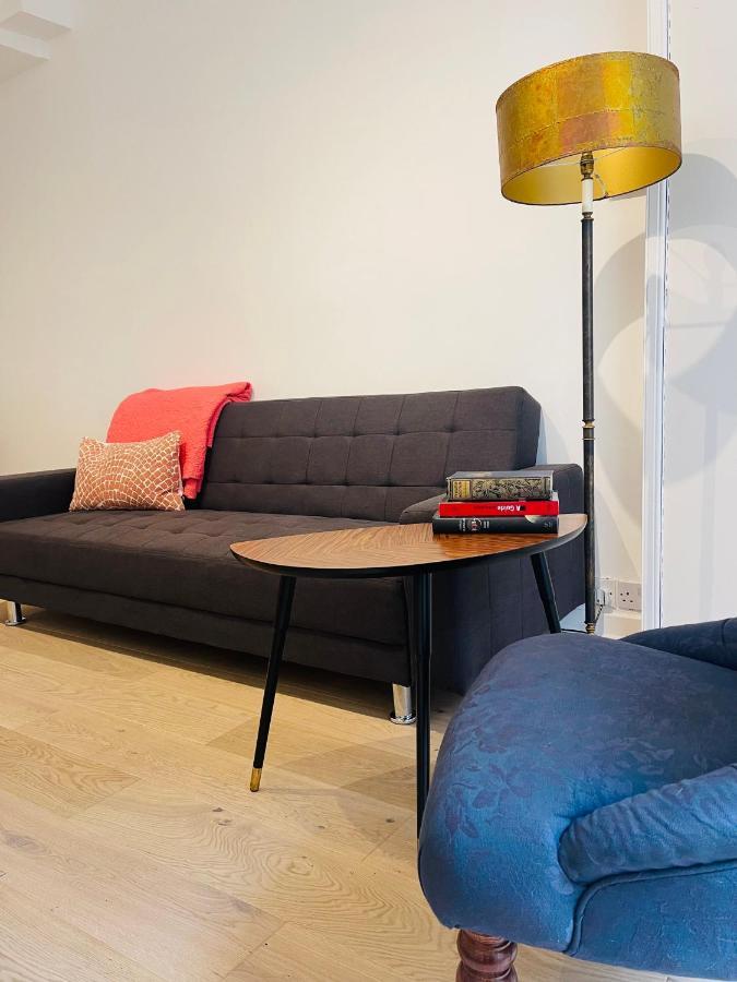 Ground Floor 1 Bedroom Flat In The Centre Appartement