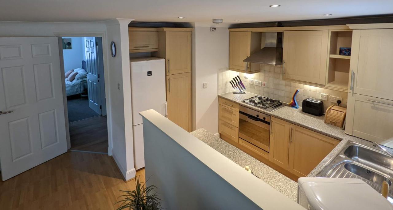 Royal Park Apartment