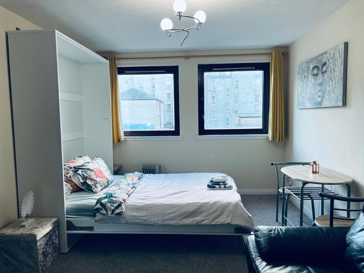 Lovely 1bed Serviced In Heart Of Apartment *