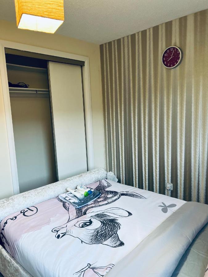 Lovely 1bed Serviced In Heart Of *