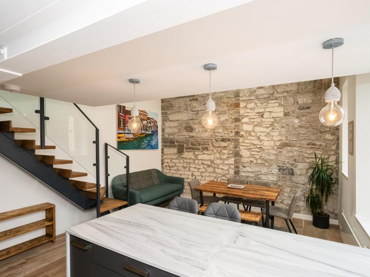 Appartement Pass The Keys Stunning 3 Bed Loft Style With Free Parking EDI