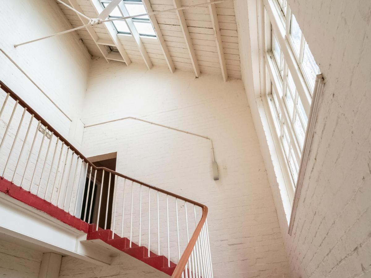 Pass The Keys Stunning 3 Bed Loft Style With Free Parking * EDI
