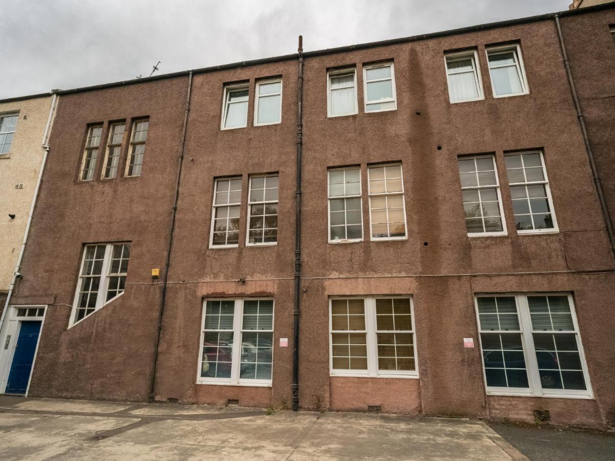 Pass The Keys Stunning 3 Bed Loft Style With Free Parking *