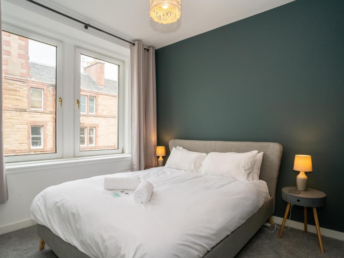 Pass The Keys Stunning 3 Bed Loft Style With Free Parking EDI