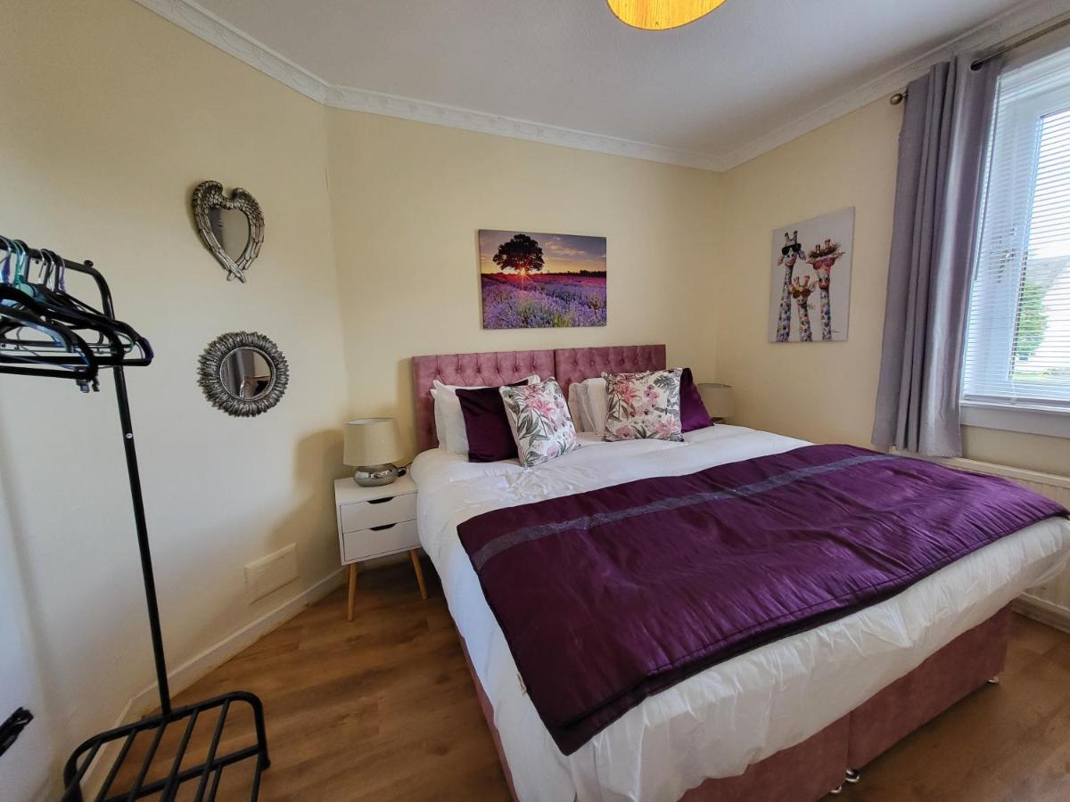 Apartment 4 Bedrooms By Sensational Short Lets & Serviced Edinburgh