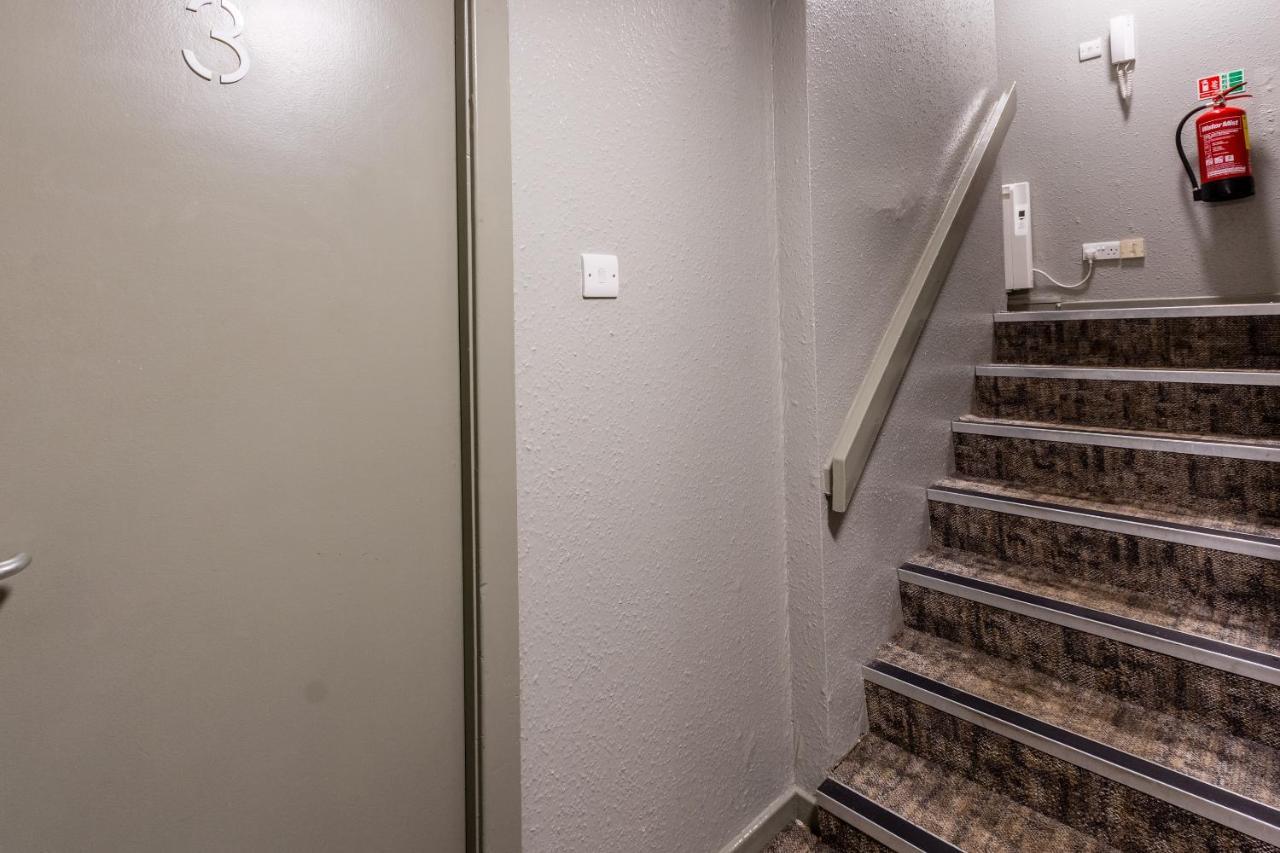 Destiny Student - Meadow Court *