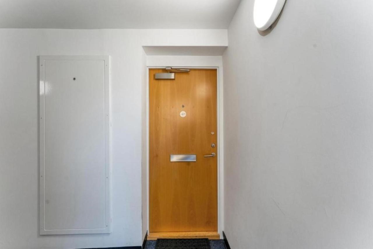 Apartment Centre - Powderhall Modern Spacious 2 Bedroom With Free Parking Edinburgh
