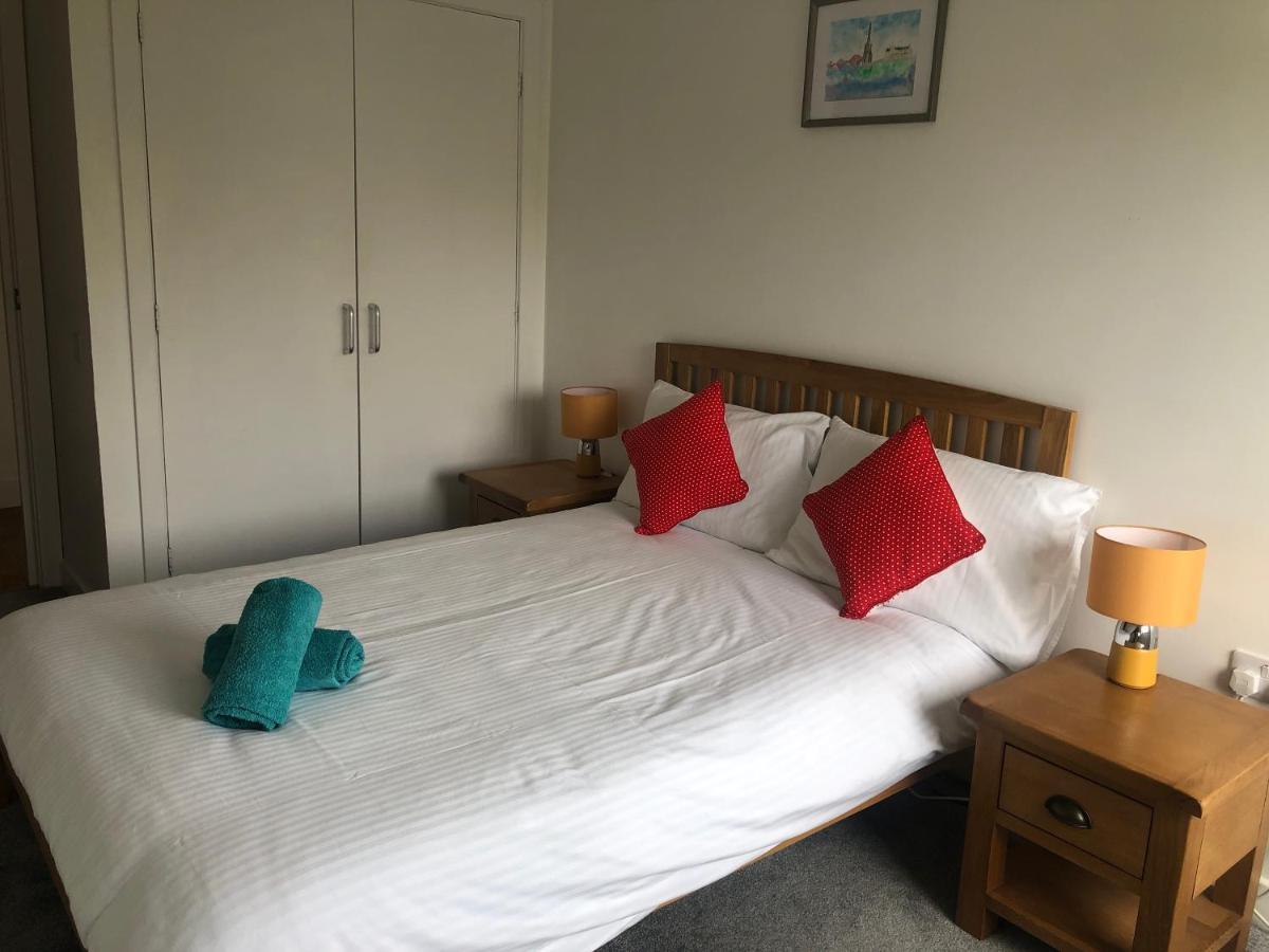 Two Bed Flat Close To Arthur's Seat And Edinburgh