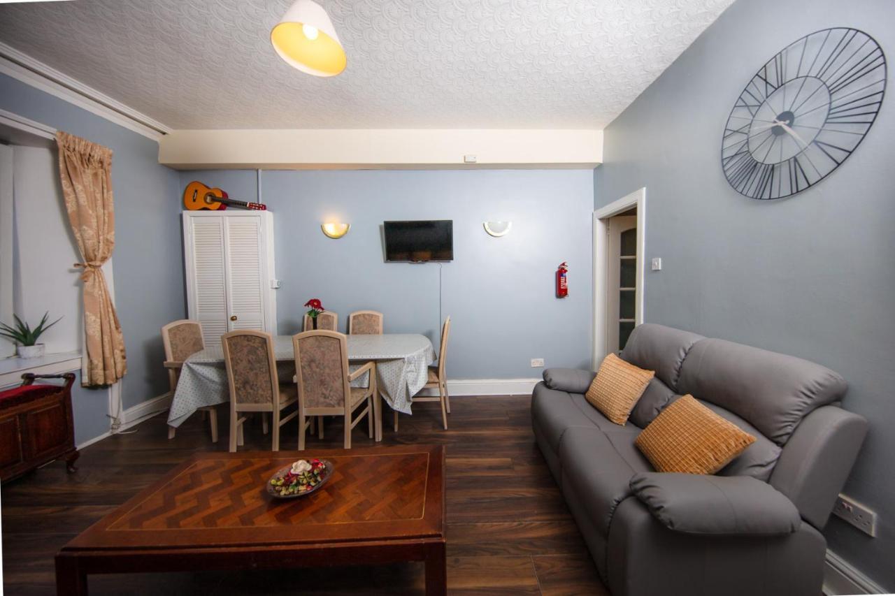 Super Central 4bedroom At The Meadows *