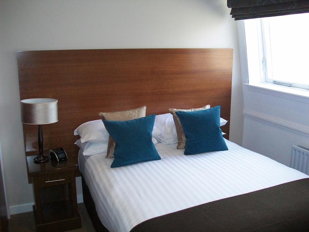 Stewart By Heeton Concept - 4*