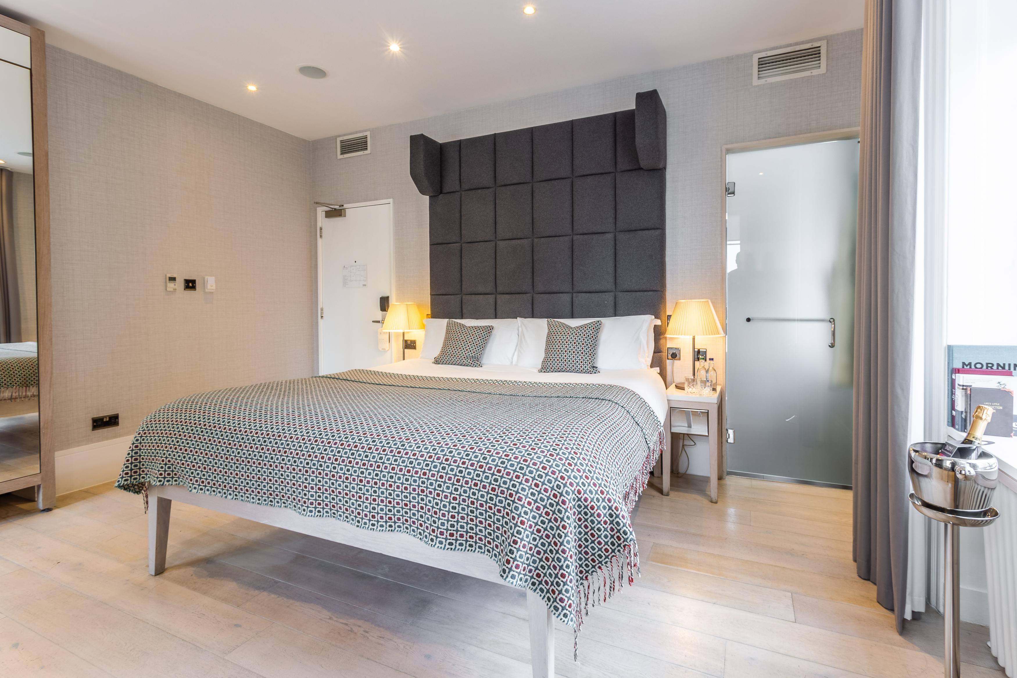 Hotel The On The Mile 4*