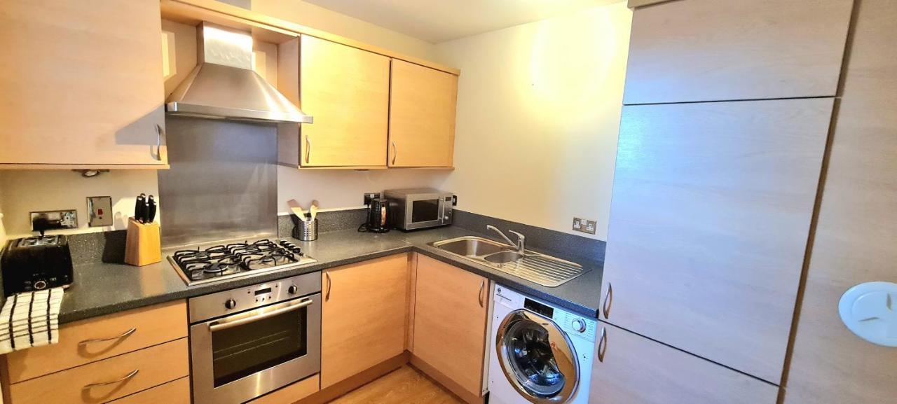 Elegant 2 Bedroom Centre - Free Parking - Private Balcony - Stunning Views Appartement *