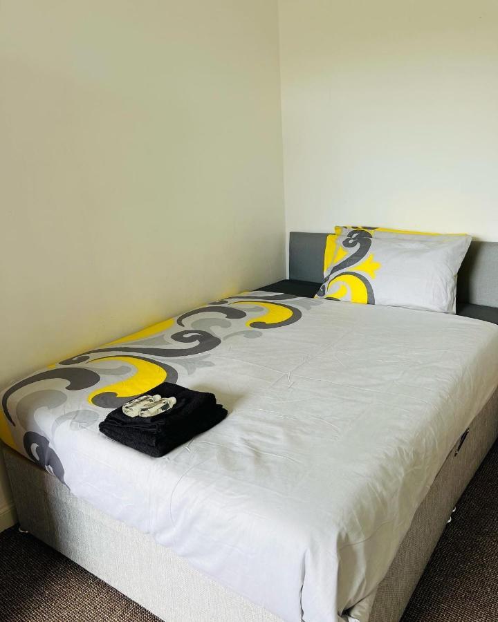 Simple 2bed Flat In Edinburgh. Appartement