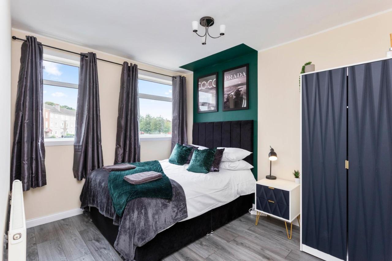 Stylish 3 Bed Abode-parking And Garden * Edinburgh