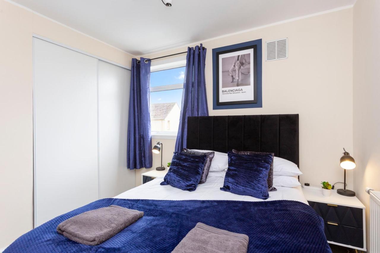 Stylish 3 Bed Abode-parking And Garden * Edinburgh