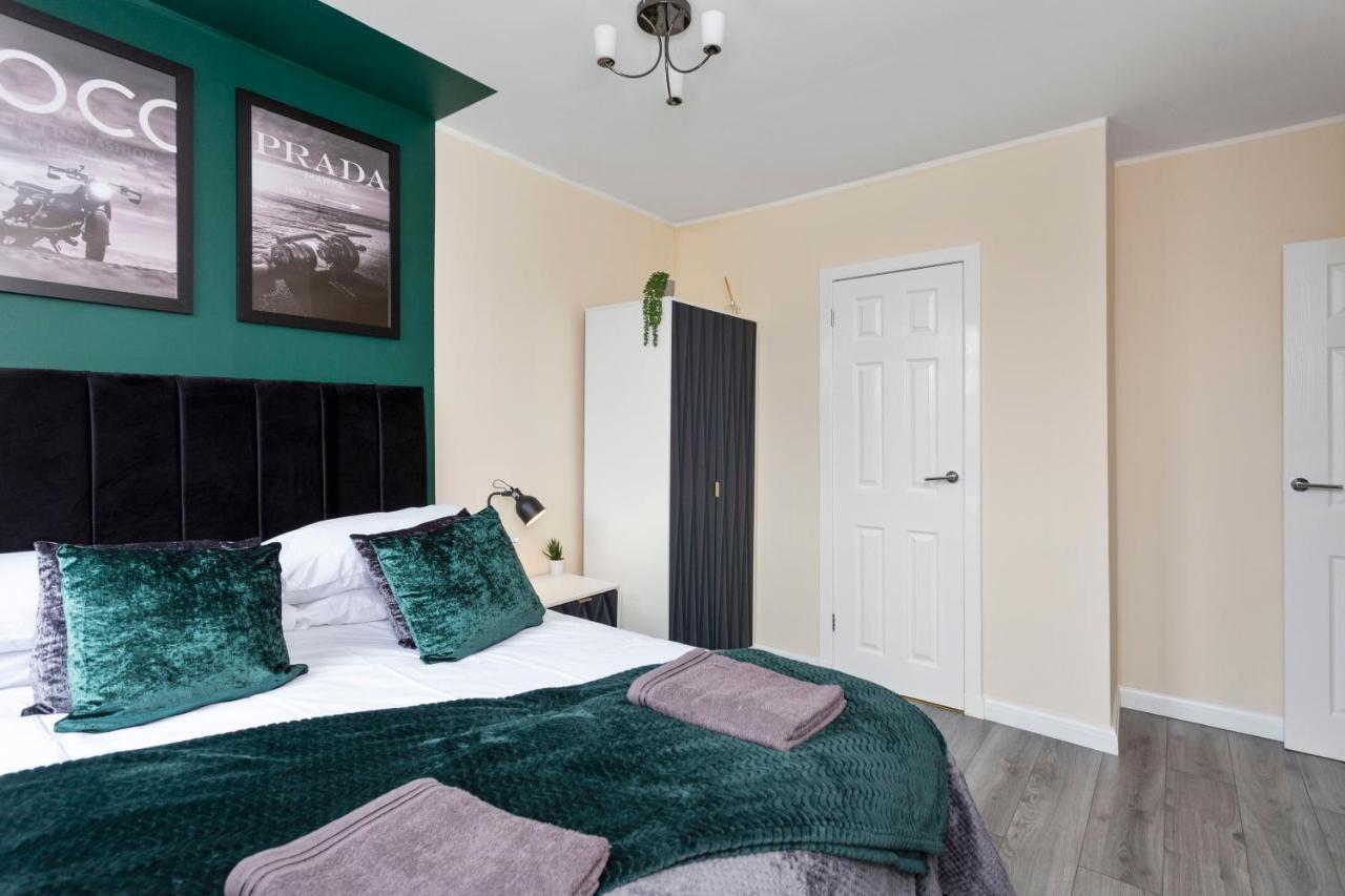 Apartment Stylish 3 Bed Abode-parking And Garden