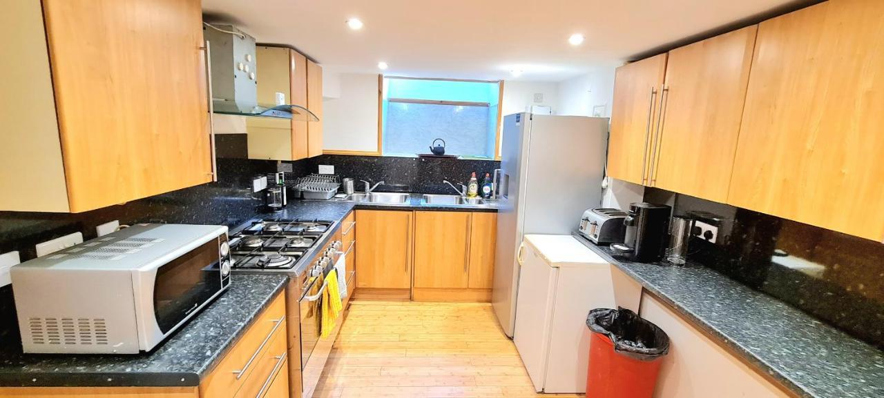 Apartment Luxury Five Bedroom Deluxe Duplex I Centre I Fully Equipped I Fountainpark