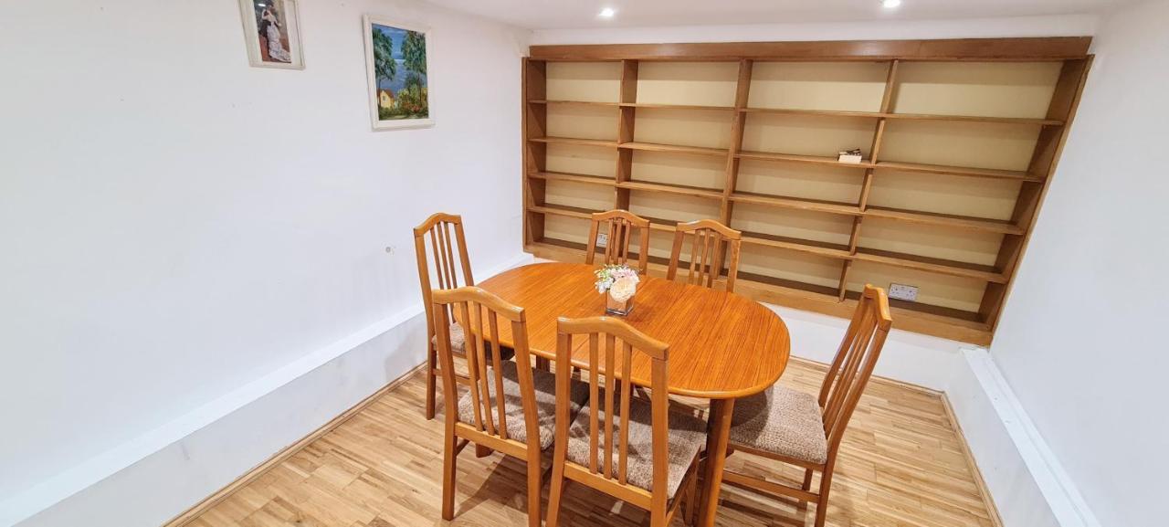 Apartment Luxury Five Bedroom Deluxe Duplex I Centre I Fully Equipped I Fountainpark *