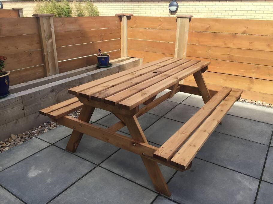Modern With Private Terrace Edinburgh