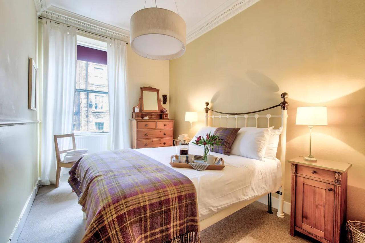 Joivy Lovely Flat On The Royal Mile * Edinburgh