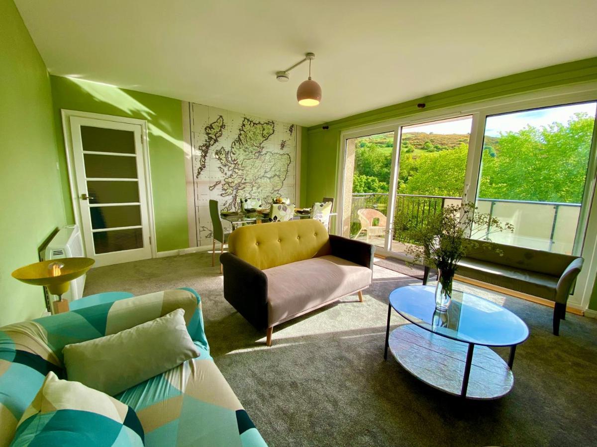 View In The Heart Of Edinburgh: Castle To Sea Apartment *